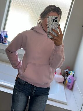 Aritzia Cozy Sweatfleece Perfect Hoodie